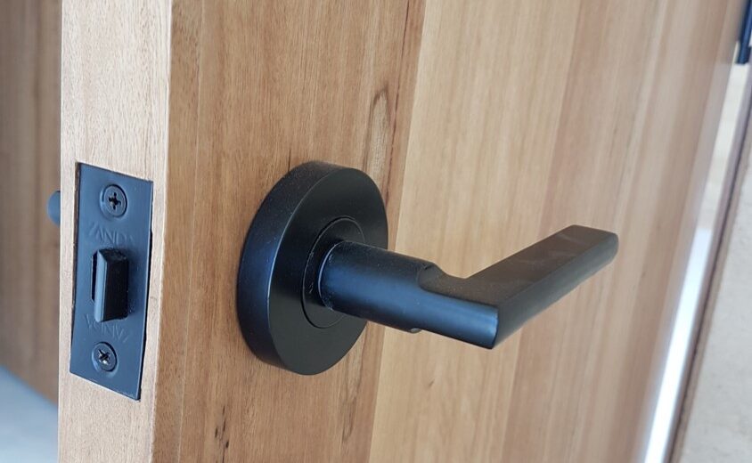 Why is the Black Door Handles Trend in Interior Design